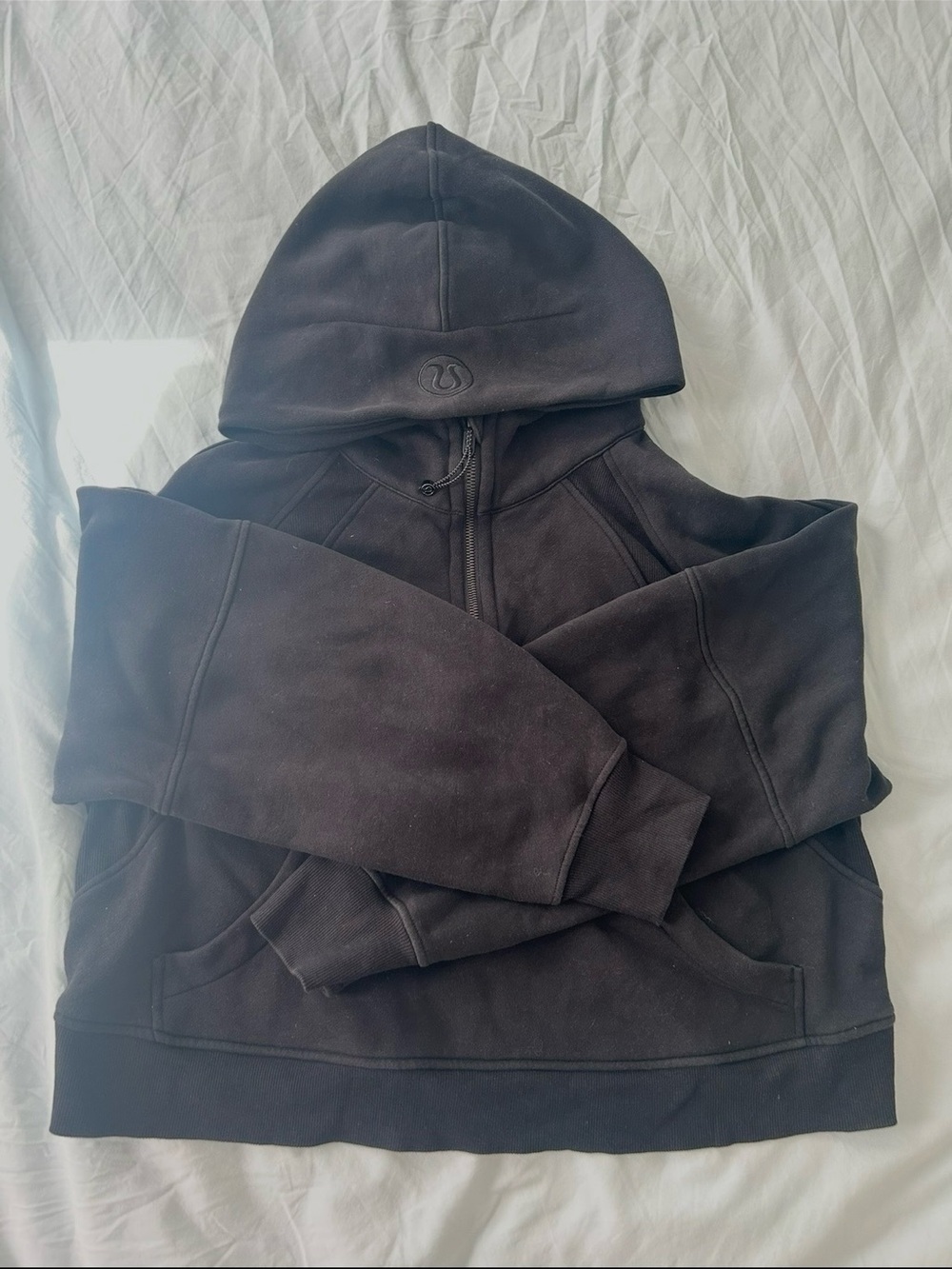 lululemon athletica scuba half zip black M/L LIKE NEW!